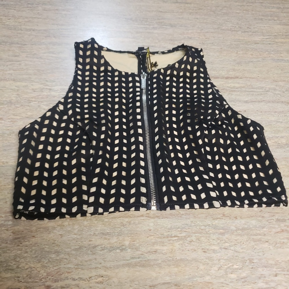 NWT Whitney Eve black & tan crop top with zipper